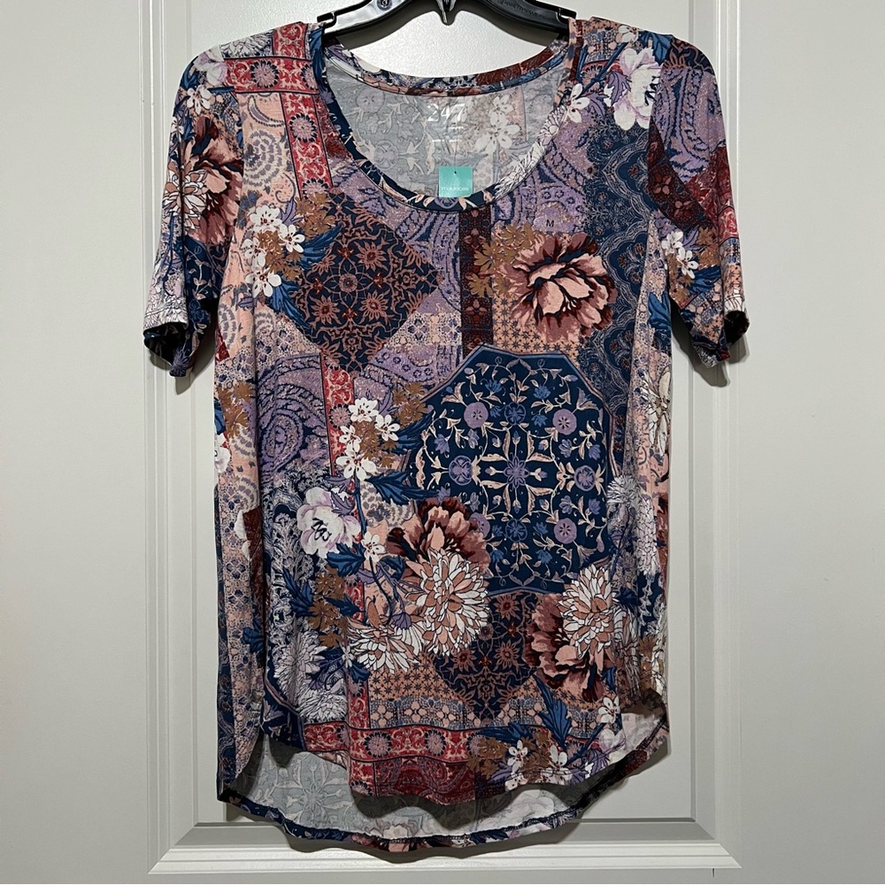 24/7 By Maurices Women’s Bohemian Abstract Print Silky Soft Multicolor T-Shirt